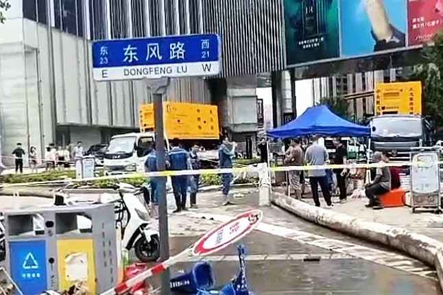 乐竟体育-乐竟online(中国)排涝突击队在排涝现场